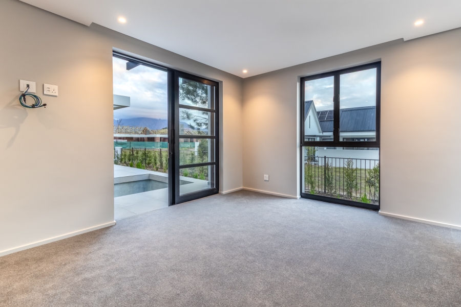 4 Bedroom Property for Sale in Pearl Valley at Val de Vie Western Cape